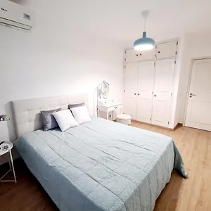 And New Fancy 2 Bedroom Apart.w/ 2 Wc Apartment